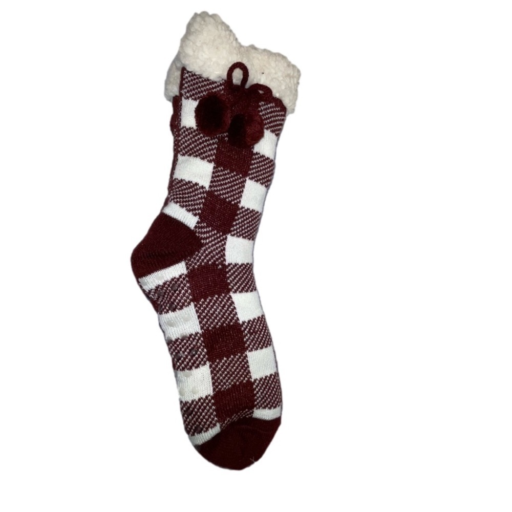 Bass Pro Shops Red Plaid Comfy Checkered Natural Reflections w. Pom Poms Fluffy